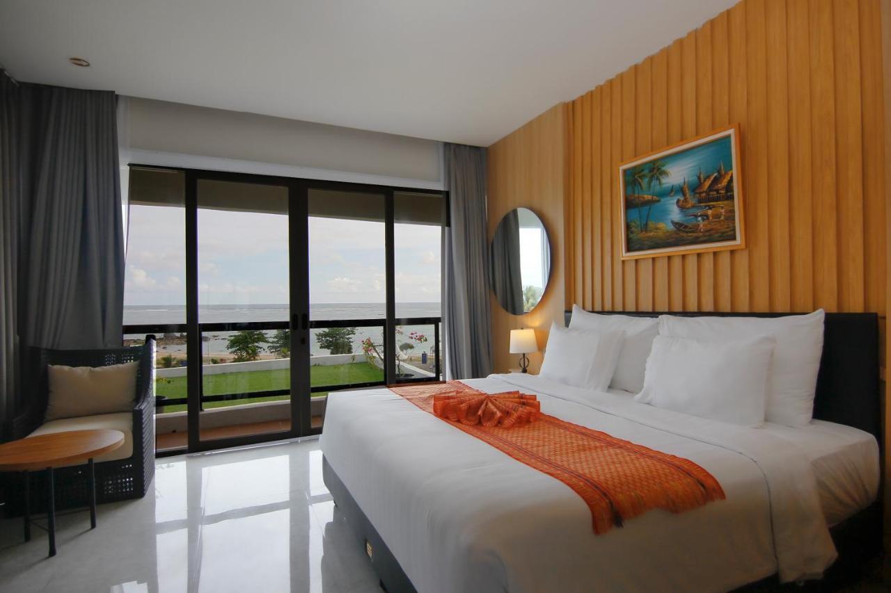 Raja Hotel Kuta Mandalika Resort & Convention Ngoại thất bức ảnh
