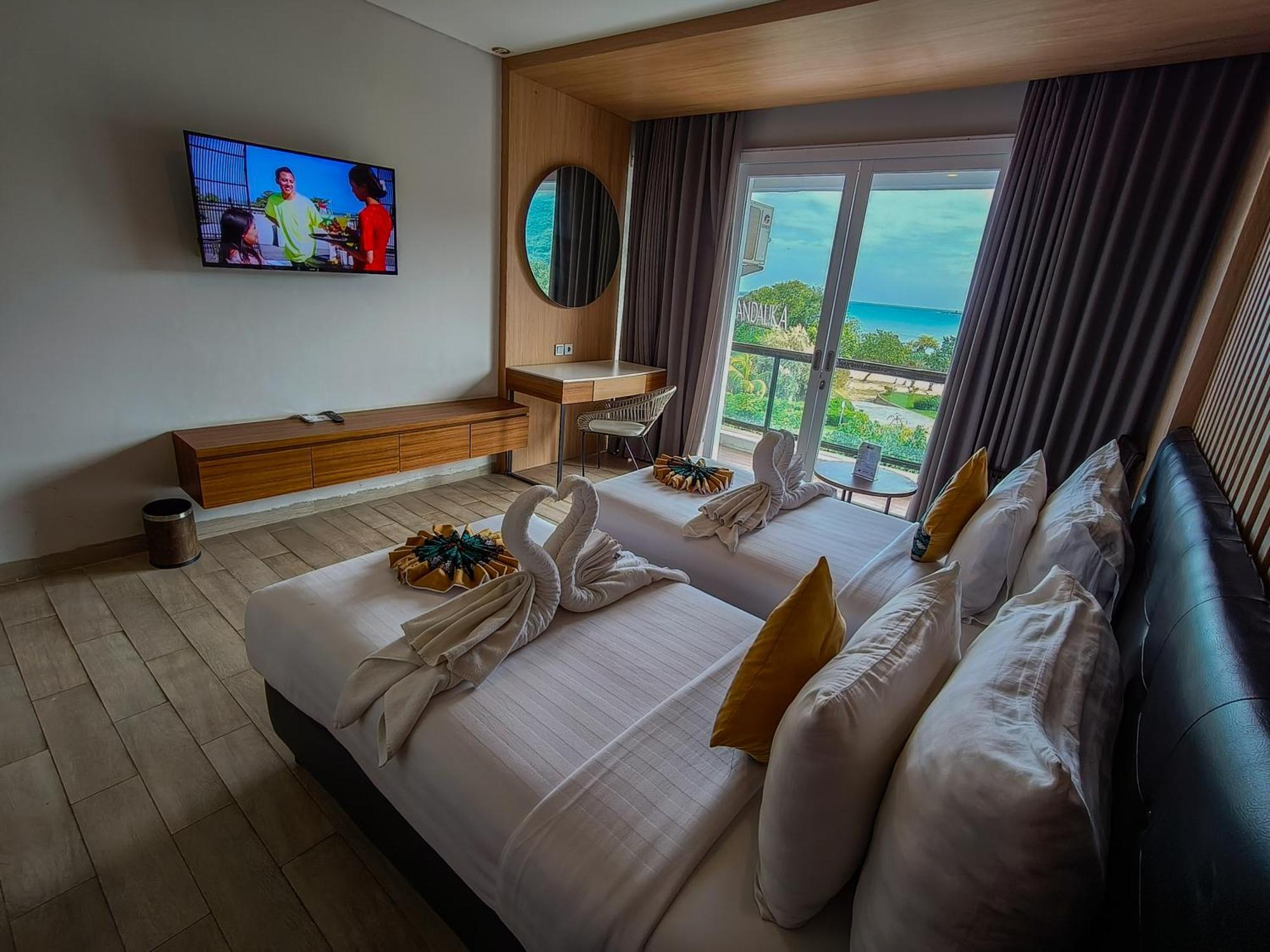 Raja Hotel Kuta Mandalika Resort & Convention Ngoại thất bức ảnh