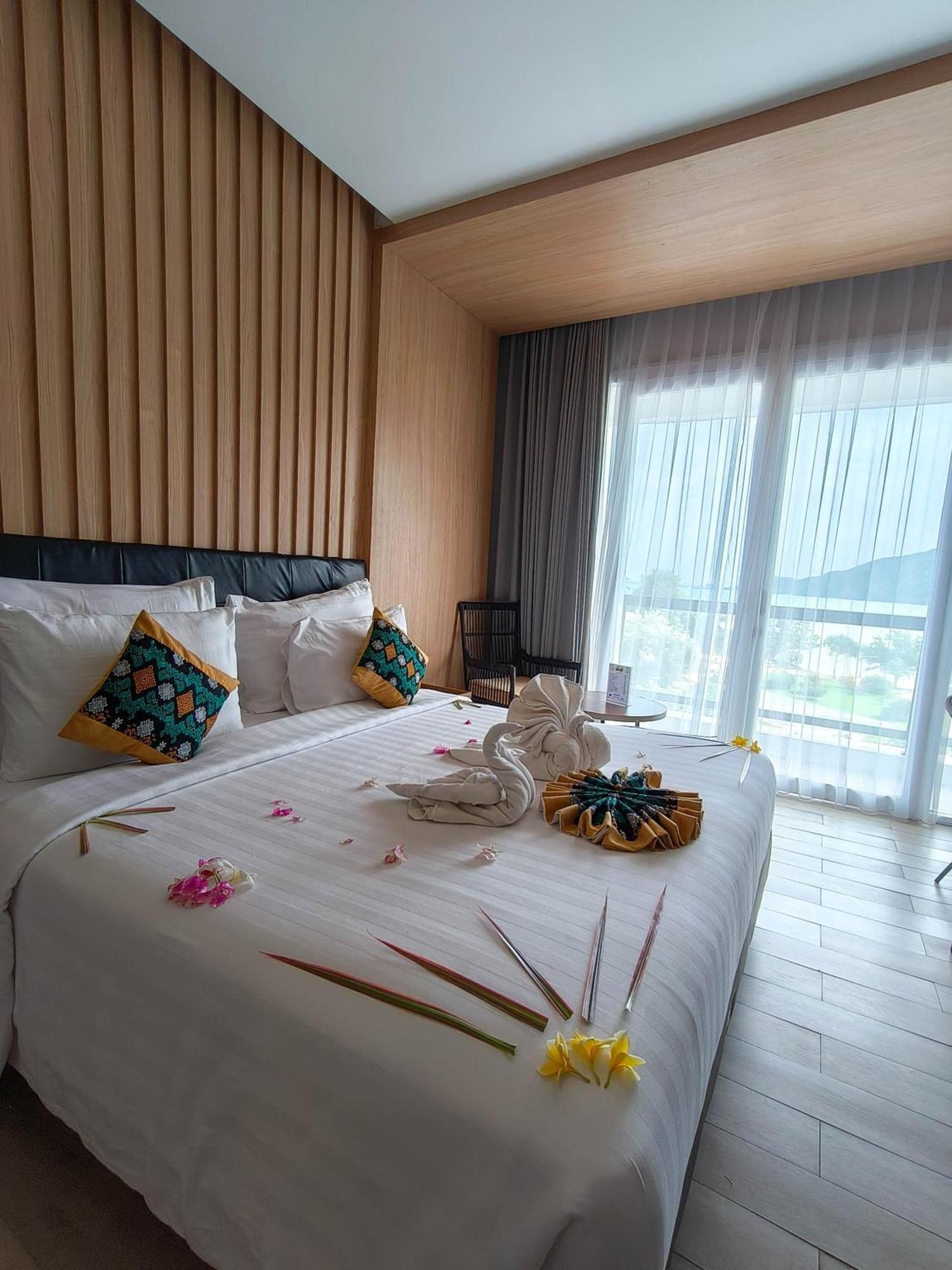 Raja Hotel Kuta Mandalika Resort & Convention Ngoại thất bức ảnh