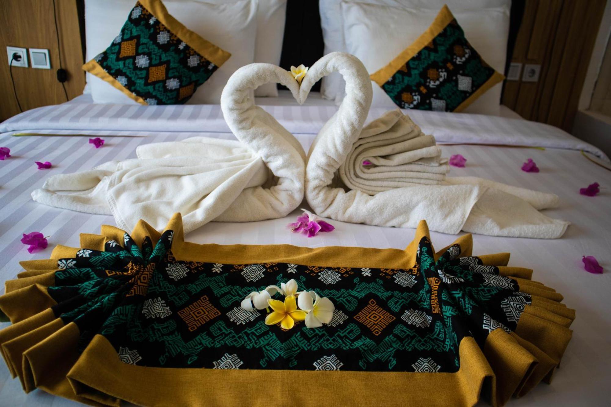Raja Hotel Kuta Mandalika Resort & Convention Ngoại thất bức ảnh