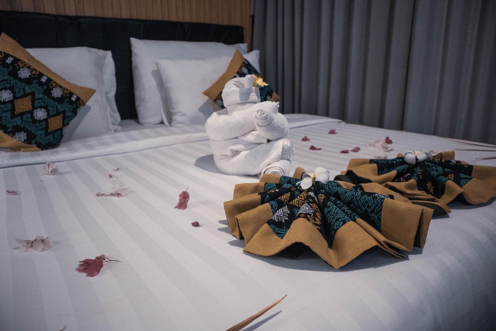 Raja Hotel Kuta Mandalika Resort & Convention Ngoại thất bức ảnh