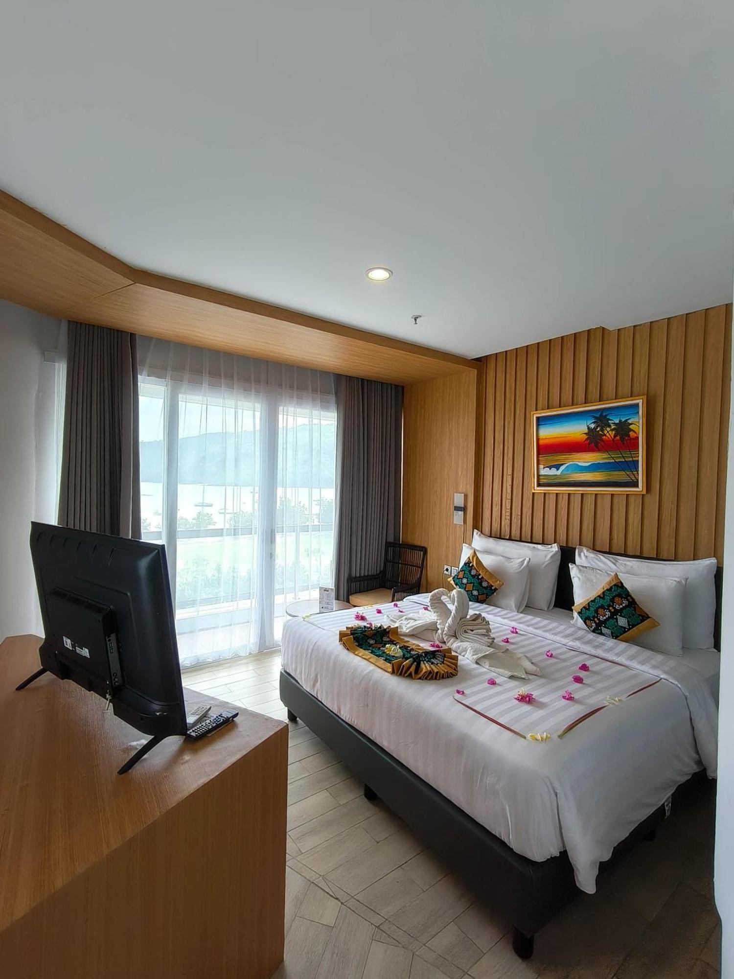 Raja Hotel Kuta Mandalika Resort & Convention Ngoại thất bức ảnh