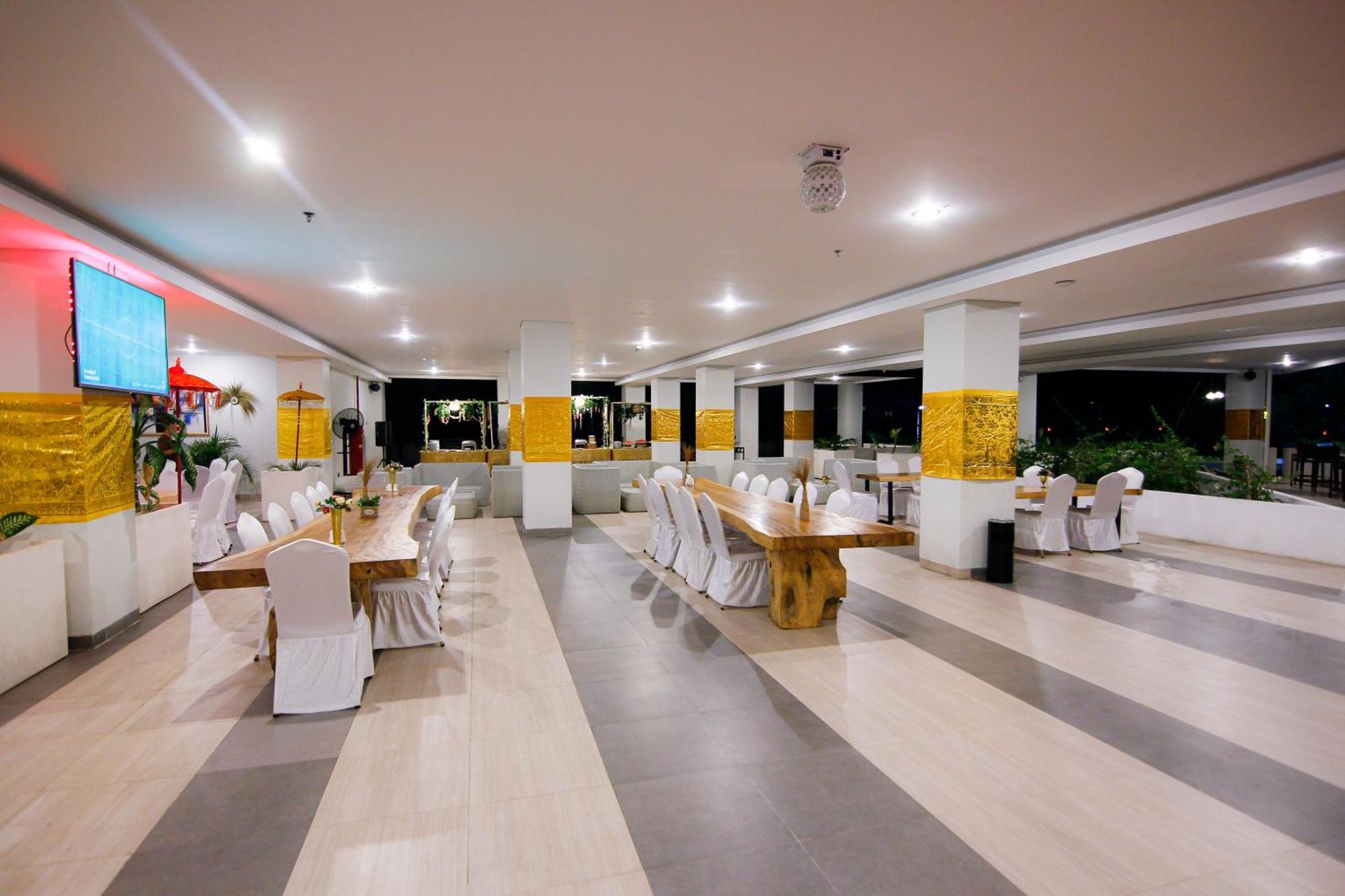 Raja Hotel Kuta Mandalika Resort & Convention Ngoại thất bức ảnh